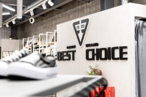 Bestchoice-MegaOutlet-Photo-16 Εξοπλισμός καταστήματος ένδυσης με σύστημα stability