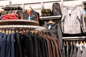 Columbia-Mega-Outlet-Athlitika-Photo-07 Σταντ κρέμασης ρούχων