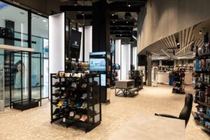 Hall-Of-Brands-Renti-Athlitika-Photo-01 Εξοπλισμός και επίπλωση Hall Of Brands στην Αθήνα