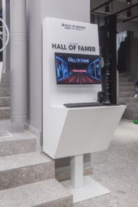 Hob-SaintSoles-Photo-37 Επίπλωση και εξοπλισμός Hall of Brands