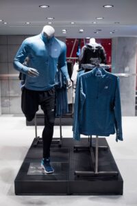 New-Balance-Glyfada-Athlitika-Photo-99 Κούκλες καταστημάτων