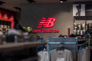 New balance-McArthur-Athlitika-Photo-54 Plexi Glass New Balance