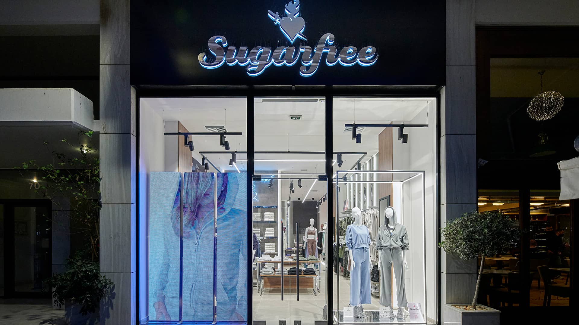 Εξοπλισμός καταστήματος της Sugarfree στην Αθήνα